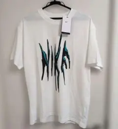 L　新品　Nike グラフィックプリント Tシャツ