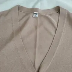 UNIQLO ライトVネックカーディガン　シアー 長袖 ベージュ