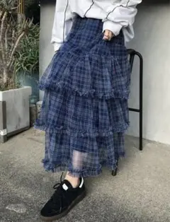 ネイビー系チェック フリルティアードスカート