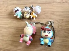 クレヨンしんちゃん　つまんでつなげてマスコット すき家つながるマスコット　ガチャ