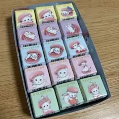DALLOYAU チロルチョコ あまおうニャカロン30個入のサムネイル