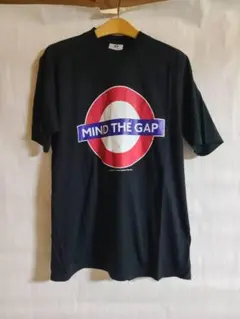 MIND THE GAP Tシャツ 黒 sサイズ