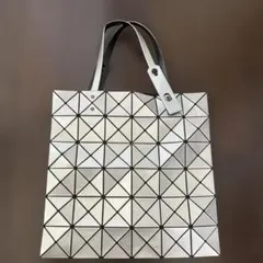 BAO BAO ISSEY MIYAKE トートバッグ シルバー 保証書付き - メルカリ