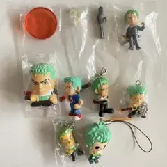 ワンピース STRONG WORLD フィギュア　指人形　キーホルダー　ゾロ