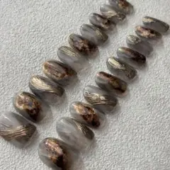 ニュアンスネイル　金箔　奥行きネイル　ネイルチップ　大人グレー　ニュアンス