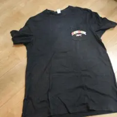 Reebok ブラック Tシャツ ポケット付き