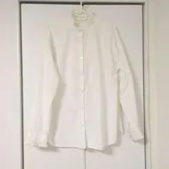GUホワイトフリルスタンドカラーシャツ