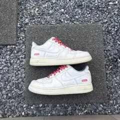 NIKE Supreme AIR FORCE 1 スニーカー