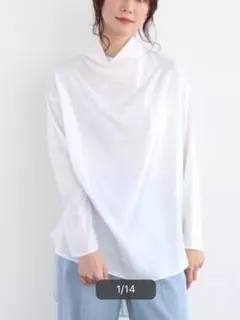 ハイネックシャツ