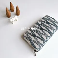 ミナペルホネン　ハンドメイド長財布　 land theater x white ミナペルホネン♡長財布 an | iichi 日々の暮らしを心地よくする