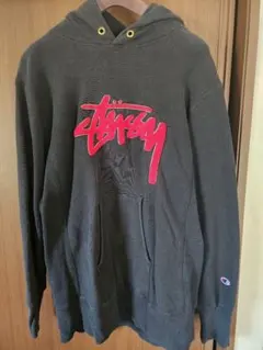 STUSSY × Champion　パーカー　リバースウィーブ　黒 STUSSY × Champion ステューシー × チャンピオン スウェット