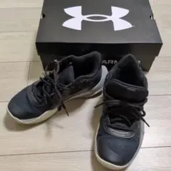 Under Armour バスケットボールシューズ スニーカー　ブラック