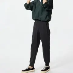 ユニクロ UNIQLO ウルトラストレッチアクティブジョガーパンツ BLACK