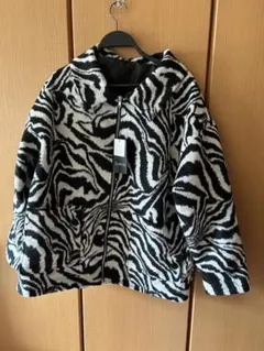 【最終価格】SUREVE ゼブラ柄　アウター