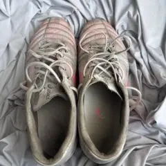asics サッカーシューズ・スパイク グレー/ピンク