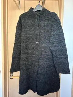 ニットロングコート ダークグレー スタンドカラー ボタン留め