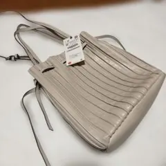 ZARAプリーツバッグ