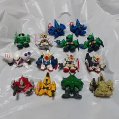 ガンダム　フルカラー　ガシャポン　１４体