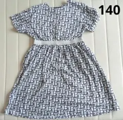 bebe 半袖ワンピース 140cm 総柄