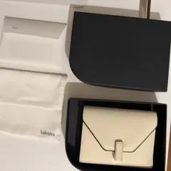 イジィデ ウォレットのサムネイル