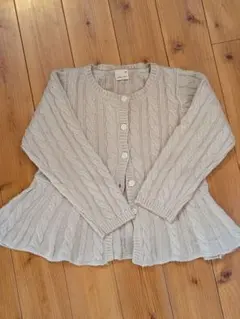 petit main ベージュ ケーブル編みカーディガン