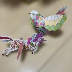 カラフルな鳥とユニコーンの立体オブジェ 2点セット