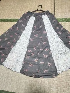 axes femme アクシーズファム 花柄 レース切替 ロングスカートのサムネイル