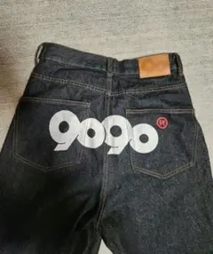 9090 ロゴプリント ダークデニム ワイドパンツ