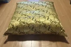 美品 金刺繍 座布団 龍 法事 - メルカリ