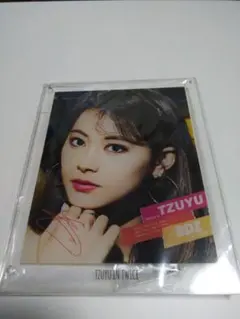 TWICE ツウイ tzuyu アクリルキーホルダー