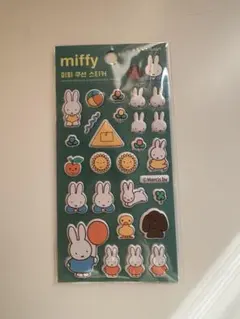 Item thumbnail for item 0e851329-7b8e-435b-8abf-477b37793a99