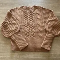 ケーブルニット バルーンスリーブセーター ベージュ