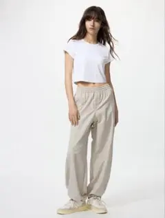 UNIQLO ギアパンツ　ベージュ