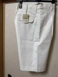 オフホワイト ２タックショートパンツのサムネイル