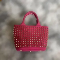 スタッズ装飾ピンクトートバッグ