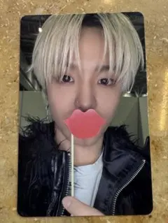 treasure ジフン ポップアップ トレカ 10000円 1万円