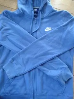 NIKE紫色フード付きパーカー