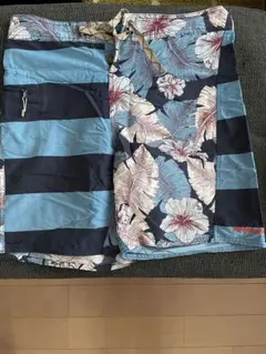Patagonia 花柄ボードショーツ