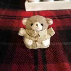⭐︎お値下げしました⭐︎【ジャケット付き⭐︎】手のひらサイズのくまちゃん　ぬいぐるみ