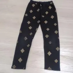 黒地金色ダイヤモンド模様パンツ