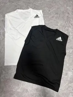 adidas Vネックタンクトップ 2枚セット