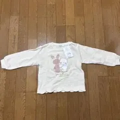 アイボリー　スカラップトレーナー