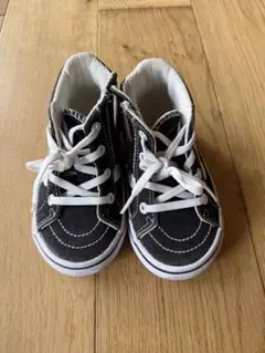 Vans 黒いスニーカー