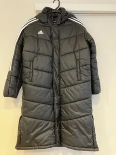 adidas ブラックパデッドコート