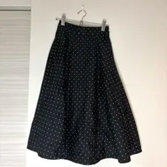 美品 ユニクロ ドット柄フレアロングスカート