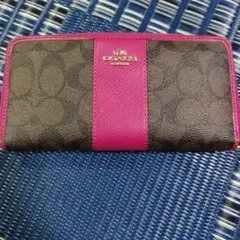 COACH 長財布 シグネチャー ピンク ブラウンのサムネイル