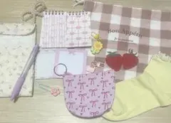雑貨　まとめ売り　文房具　リボン柄　ガーリー系