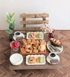 【パンランチのミニチュアおうちカフェセット】お前あります