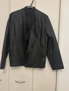 ブラック　革ジャン