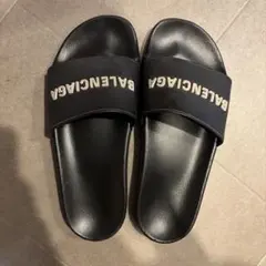 BALENCIAGA ブラック スライドサンダルのサムネイル